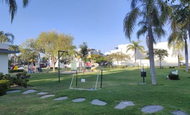 CASA DE 4 RECAMARAS REAL DEL CARMEN ZONA REAL ZAPOPAN