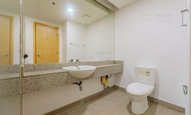 Corner Fully Furnished 3 Bedroom Condominium Unit in 1016 Residences Cebu Business Park