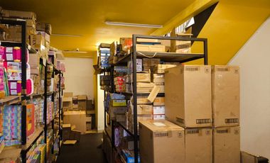 Di Sewakan Ruko Colosseum di Green Lake City - (UMI070)