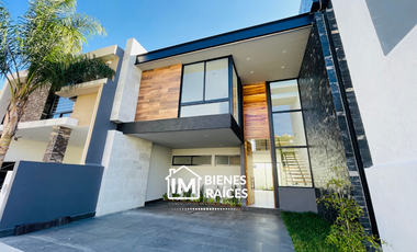 CASA EN VENTA EN LOMAS PUNTA DEL ESTE