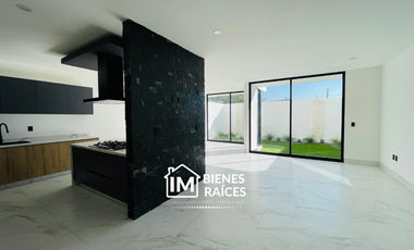 CASA EN VENTA EN LOMAS PUNTA DEL ESTE