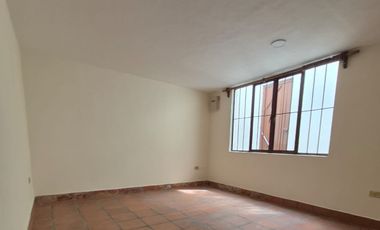 Renta de inmueble para oficina.