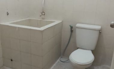 Sewa Rumah 1,5LT, Gress Siap Huni, row jalan lebar, lokasi strategis