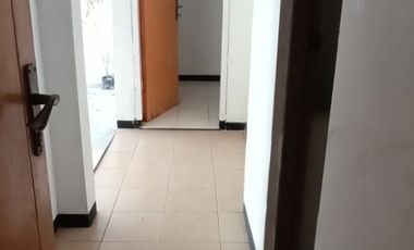Sewa Rumah 1,5LT, Gress Siap Huni, row jalan lebar, lokasi strategis