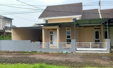 Sewa/Jual: Rumah GRAND SURYA-JAYALAND Buduran, Sidoarjo