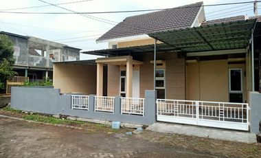 Sewa/Jual: Rumah GRAND SURYA-JAYALAND Buduran, Sidoarjo