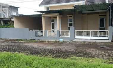 Sewa/Jual: Rumah GRAND SURYA-JAYALAND Buduran, Sidoarjo