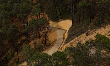 Terreno en Valle de Bravo (Acatitlán) Con Vista Al Bosque E4
