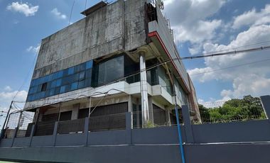 GEDUNG EX SHOWROOM PLUS 2 RUKO GANDENG DI CIMONE LOKASI STRATEGIS DIJUAL CEPAT HARGA TERBAIK NEGO SAMPAI JADI
