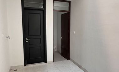 DISEWAKAN RUMAH CLUSTER BARU BUKIT NIRMALA PIK 2