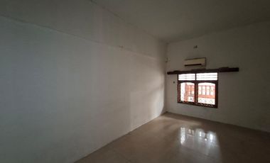 sewa rumah muara karang pluit uk 8x15m kosongan