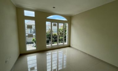 🏡 Dijual Rumah Mewah di Summarecon Mutiara Makassar