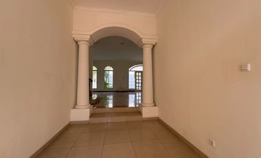 Rumah Hoek Mewah Flamboyan Golf PIK 15x23 5+1KT SHM