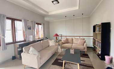 Rumah FULL FURNISHED di Suryalaya Buahbatu Luas Bangunan 350 hanya 4,35 Milyar Bandung Tengah
