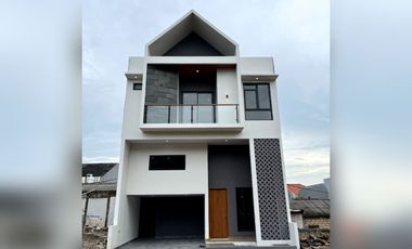 For Sale! Scandinavian House for 1M in a Strategic Location, Near Brigif Toll Road