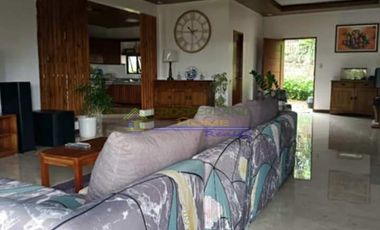 HOUSE AND LOT FOR SALE IN AMADEO, CAVITE CITY