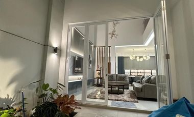 RUMAH MODERN FULL FURNISH di Cisitu Dago Bandung Akses Mudah Lokasi Strategis