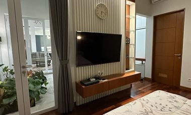 RUMAH MODERN FULL FURNISH di Cisitu Dago Bandung Akses Mudah Lokasi Strategis