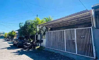 DiJual/ Sewa  Rumah Bentuk Kantor/ Kantor Bentuk Rumah Surabaya Timur BU