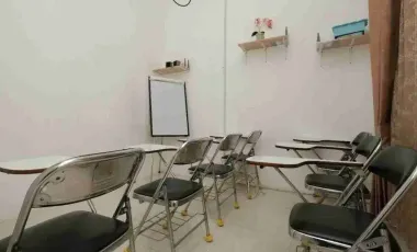 DiJual/ Sewa  Rumah Bentuk Kantor/ Kantor Bentuk Rumah Surabaya Timur BU