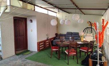 Vendo oportunidad de negocio en Coyoacan terreno con 2 casas y 2 locales