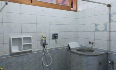 Turun Harga! Rumah 2 Lantai Bisnis Area di Jl. Dr. Setiabudi, Kota Bandung