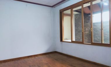 Turun Harga! Rumah 2 Lantai Bisnis Area di Jl. Dr. Setiabudi, Kota Bandung