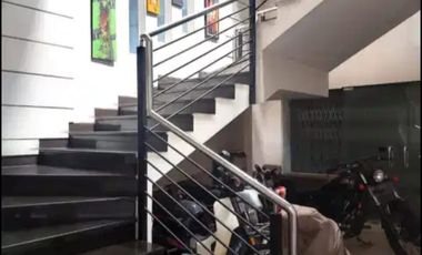 Jual Cepat Tempat Usaha + Rumah Tinggal Mewah Lokasi Strategis | KH