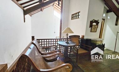 RUMAH DIJUAL DI SOLO DEKAT PLAZA SINGOSAREN PASAR KEMBANG