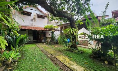 RUMAH DIJUAL DI SOLO DEKAT PLAZA SINGOSAREN PASAR KEMBANG