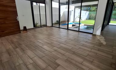 CASA EN VENTA CLUB DE GOLF