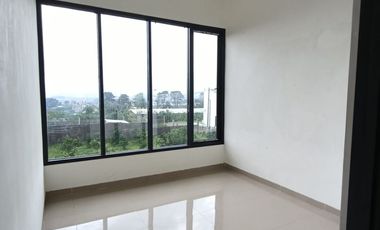 VILLA MURAH BATU DENGAN KOLAM RENANG DAN VIEW MENARIK