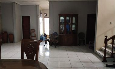 Rumah 2 lantai siap huni di bandung strategis dkt fasilitas pendidikan rumah sakit bu bisa di nego