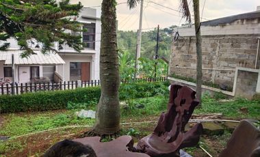 Rumah 2 lantai siap huni di bandung strategis dkt fasilitas pendidikan rumah sakit bu bisa di nego