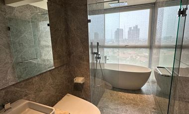 SEWAKAN / JUAL CONDO GRAHA GOLF ALEXA SURABAYA , INTERIOR MEWAH , MASIH BARU , FULL FURNISH , VIEW GOLF.