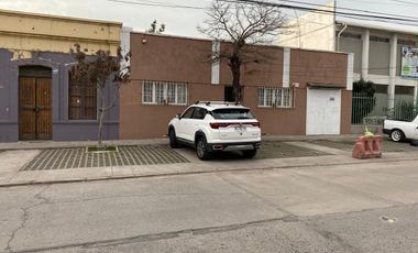 Se Vende Terreno De 2.411 Mt2 Para Inmobiliaria / Pte Alto
