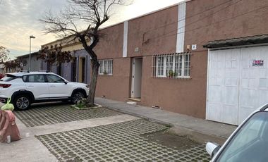 Se Vende Terreno De 2.411 Mt2 Para Inmobiliaria / Pte Alto