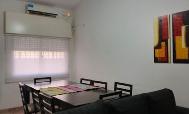 EN VENTA - CASA 2 DOMITORIOS - CARCARAÑA