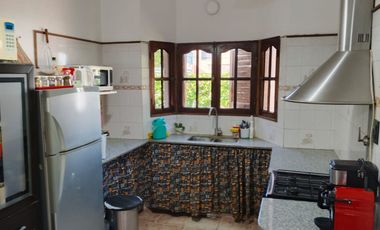 EN VENTA - CASA 2 DOMITORIOS - CARCARAÑA