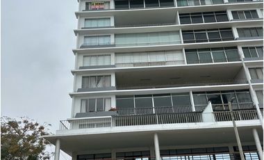 Exclusivo Departamento Con Vista Panorámica Al Mar En El Malecón De Ancón