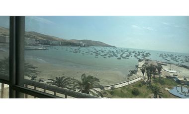Exclusivo Departamento Con Vista Panorámica Al Mar En El Malecón De Ancón