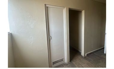 Exclusivo Departamento Con Vista Panorámica Al Mar En El Malecón De Ancón