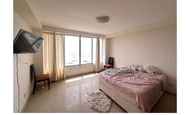 Exclusivo Departamento Con Vista Panorámica Al Mar En El Malecón De Ancón