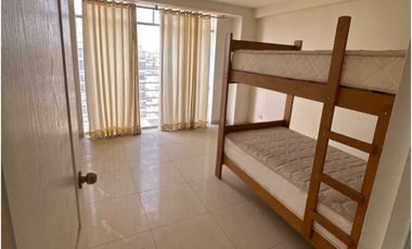 Exclusivo Departamento Con Vista Panorámica Al Mar En El Malecón De Ancón