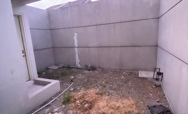 Disewakan Rumah 2 Lantai - 3 Kamar tidur -  Grand Harvest Wiyung