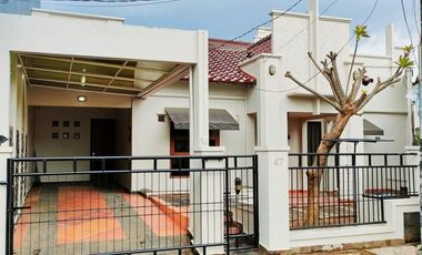 Rumah tinggal+Kantor, SOHO Smal Office home office dengan konsep terbuka di Ciputat CL 585