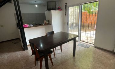 DUPLEX DE UNA HABITACIÓN A LA VENTA. CASILDA, SANTA FÉ.