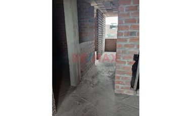 1159047 Se Vende Casa De 3 Piso En Puente Piedra