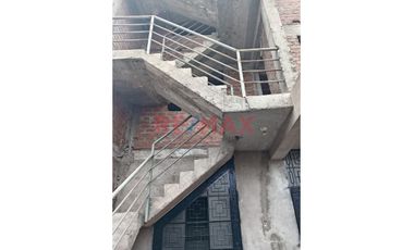 1159047 Se Vende Casa De 3 Piso En Puente Piedra