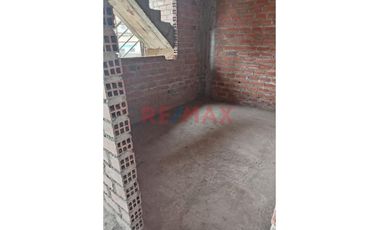 1159047 Se Vende Casa De 3 Piso En Puente Piedra